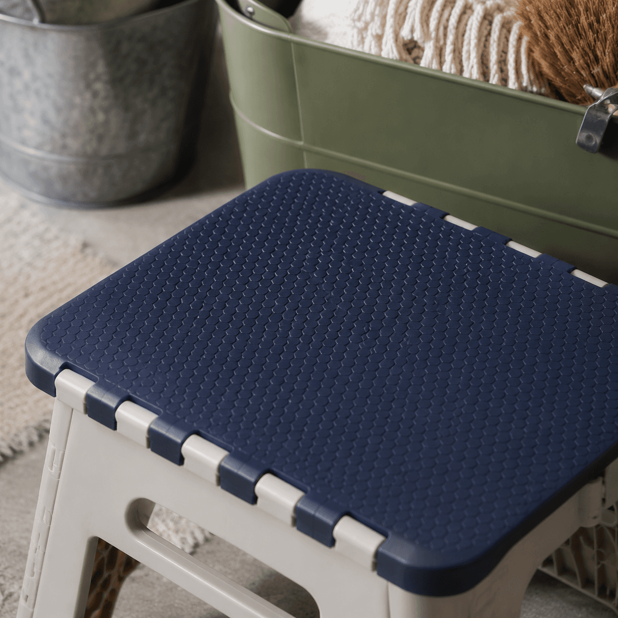 Compact Step Stool material detail